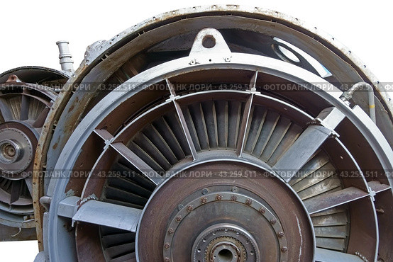 Морской корабельный турбовальный двигатель на белом фоне. Marine ship turboshaft engine on a white background. Стоковое фото, фотограф Татьяна Д / Фотобанк Лори