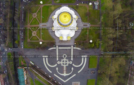 Морской Никольский собор в Кронштадте снятый с квадрокоптера. Стоковое фото, фотограф Андрей Родионов / Фотобанк Лори