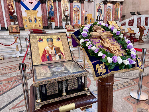 Морской Никольский собор, внутреннее убранство храма. Святыни, рака, частицы мощей святителя Николая Чудотворца. Город Кронштадт, Санкт-Петербург, Россия. Редакционное фото, фотограф Щеголева Ольга / Фотобанк Лори