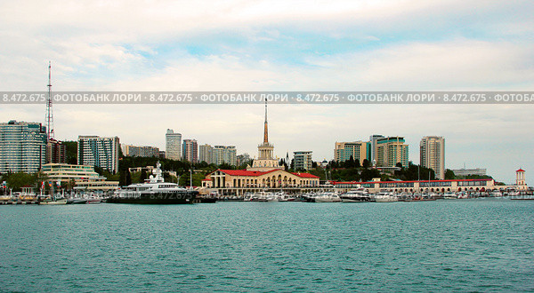 Морской порт в Сочи, Россия. Стоковое фото, фотограф Алексей Кириллов / Фотобанк Лори