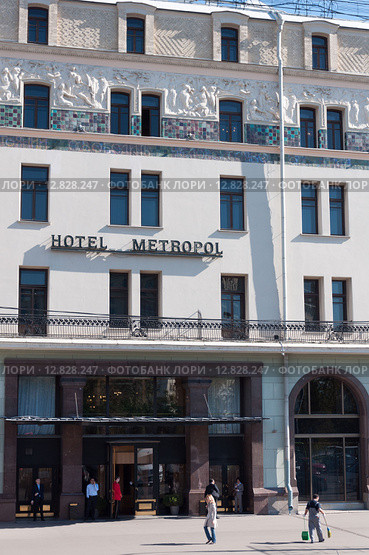 Moscow, Russia - 09.21.2015. The five-star hotel Metropole on Street Teatralny proezd. Редакционное фото, фотограф Володина Ольга / Фотобанк Лори
