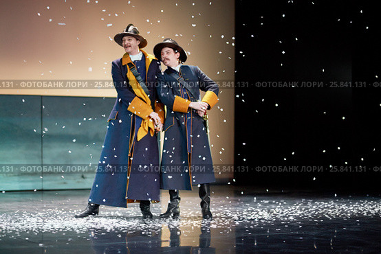 MOSCOW, RUSSIA - JAN 15, 2015: Actors G.Starostin and A.Kondakov as Captains Marzheret and Walther Rozen on stage of Moscow theatre Et Cetera in play Boris Godunov directed by Peter Stein. Редакционное фото, фотограф Losevsky Pavel / Фотобанк Лори