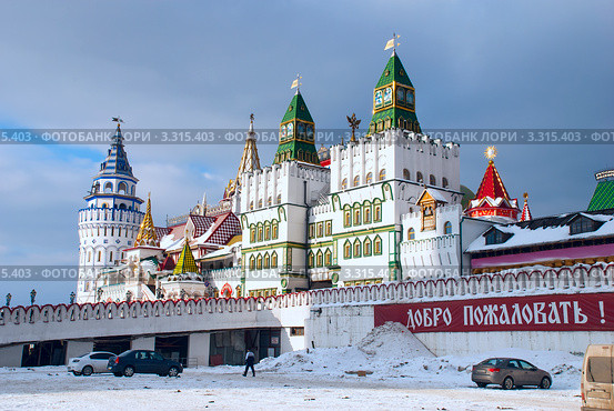Москва. Культурно-развлекательный комплекс «Кремль в Измайлове» (2012 год). Редакционное фото, фотограф Олег Тыщенко / Фотобанк Лори