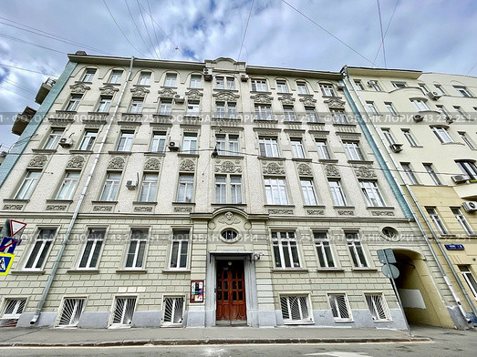 Москва, Лялин переулок, дом 8 строение 1. Доходный дом, архитектор О. Г. Пиотрович, 1910 год постройки. Редакционное фото, фотограф Овчинникова Ирина / Фотобанк Лори