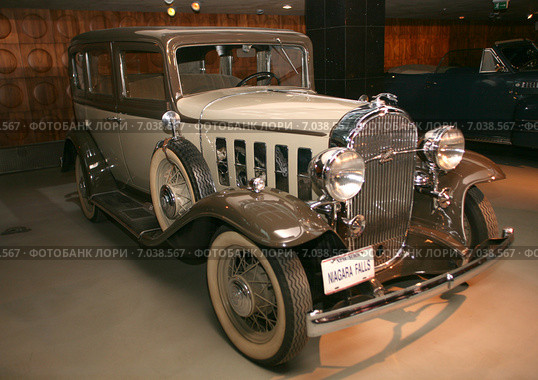 Москва. Музей ретроавтомобилей - "Автовилль". Бьюик Эйт (57S), 1932 год выпуска, США (2015 год). Редакционное фото, фотограф Александр С. Курбатов / Фотобанк Лори