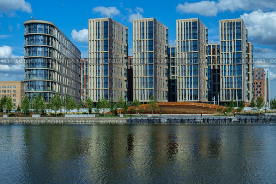 Москва, набережная Марка Шагала, дом 1, корпус 2, жилой комплекс "Зиларт" (2020 год). Редакционное фото, фотограф glokaya_kuzdra / Фотобанк Лори