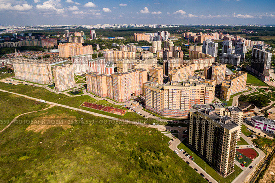 Москва, Новомосковский Административный округ, современный жилой микрорайон "Коммунарка" (2016 год). Стоковое фото, фотограф glokaya_kuzdra / Фотобанк Лори