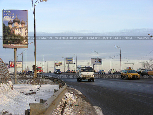 Москва. Щелковское шоссе.  Маршрутное такси №133 (2012 год). Редакционное фото, фотограф lana1501 / Фотобанк Лори
