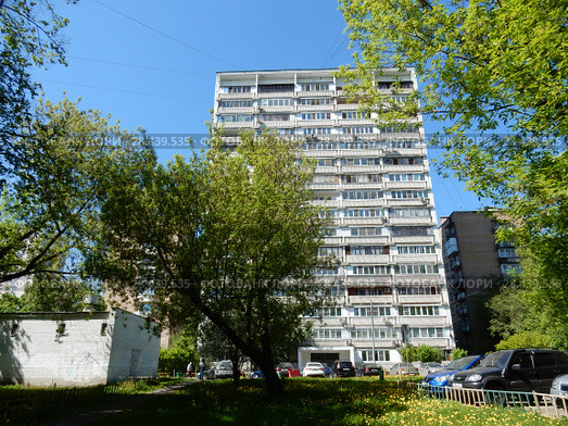 Москва. Шестнадцатиэтажный одноподъездный панельный жилой дом серии II-68-01 (построен в 1983 году). Аргуновская улица, 6, корпус 2. Останкинский район (2018 год). Редакционное фото, фотограф lana1501 / Фотобанк Лори
