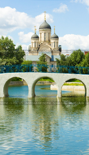 Москва, церковь иконы Божьей матери "Утоли мои печали" в Марьине (2013 год). Стоковое фото, фотограф ИВА Афонская / Фотобанк Лори