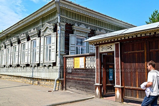 Музей истории города Иркутска имени Сибирякова А.М. (Музей городского быта).  Улица Декабрьских Событий, дом 77а. Город Иркутск (2024 год). Редакционное фото, фотограф Александр Тараканов / Фотобанк Лори