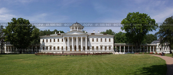 Музей-усадьба Остафьево. Москва (2023 год). Редакционное фото, фотограф Елена Орлова / Фотобанк Лори