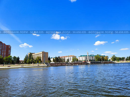 Набережная реки Суры в Пензе (2024 год). Редакционное фото, фотограф Мария Сергеева / Фотобанк Лори