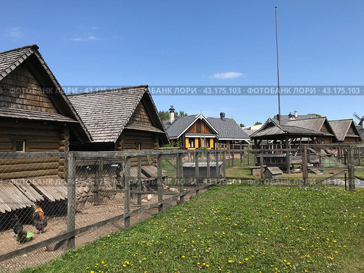 NANOSY, BELARUS 18 MAY 2024 Chicken coops in the backyard of guest houses. Ethno-cultural tourist complex "Nanosy Rest" Редакционное фото, фотограф Vadzim Yakubovich / Фотобанк Лори
