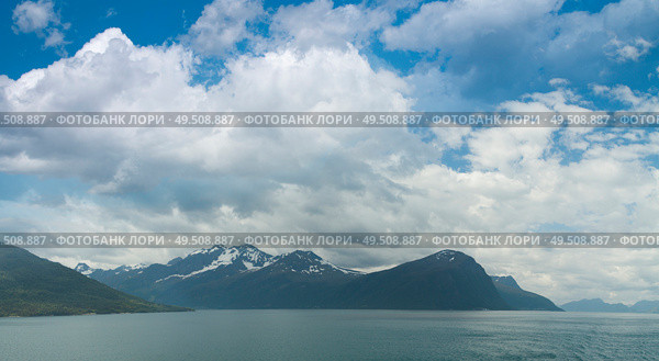 natural landscape at geirangerfjord . Norway mountain. Стоковое фото, агентство Ingram Publishing / Фотобанк Лори