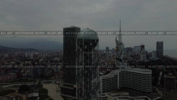 Небоскрёбы в Батуми. Видео с дрона. Путешествия (2022 год). Стоковое видео, видеограф Александр Сапыгин / Фотобанк Лори