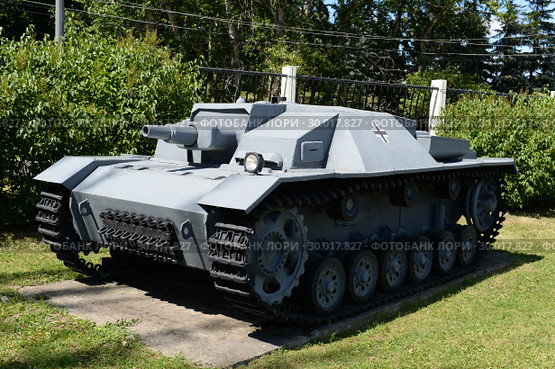 Немецкое штурмовое орудие Sturmgeschütz Ausf.A (StuG III Ausf.A) на Поклонной горе в Москве (2018 год). Редакционное фото, фотограф Free Wind / Фотобанк Лори