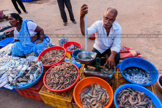 North Goa, India, Рыбный рынок (2017 год). Стоковое фото, фотограф Константин Смилга / Фотобанк Лори