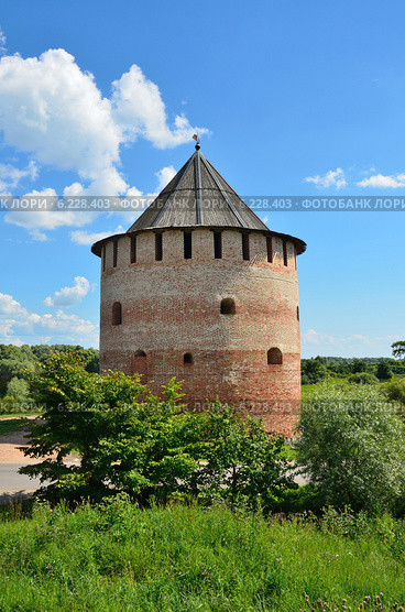 Новгород Великий, Алексеевская башня (второе название Белая) (2014 год). Стоковое фото, фотограф Овчинникова Ирина / Фотобанк Лори