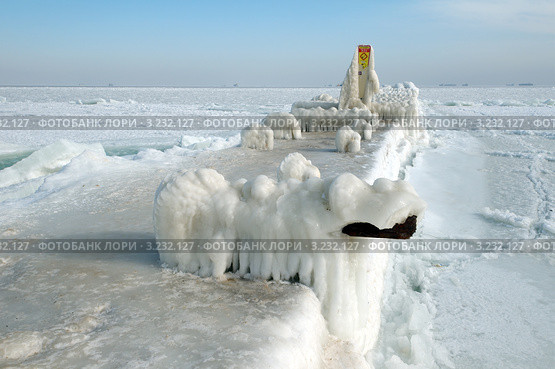 Обледеневший пирс, Одесса, Черное море. Стоковое фото, фотограф Некрасов Андрей / Фотобанк Лори