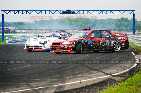 Официальные всероссийские соревнования по дрифтингу - Russian drift series, 3 этап (2015 год). Редакционное фото, фотограф Инна Грязнова / Фотобанк Лори