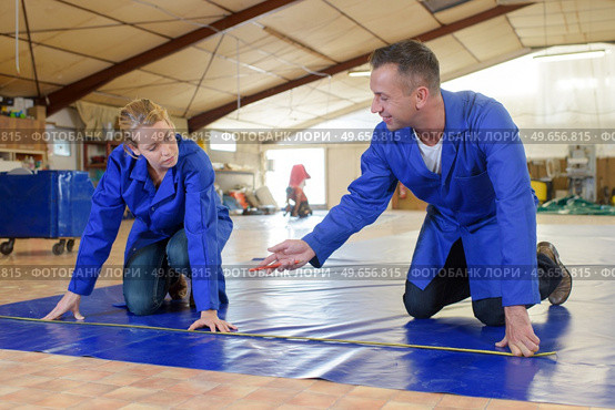 on the floor. Стоковое фото, агентство Ingram Publishing / Фотобанк Лори