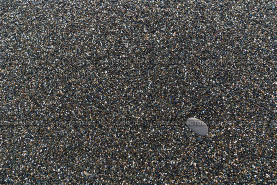 One is not like everyone else. conceptual photo of wet sea shallow pebbles. Стоковое фото, фотограф Ирина Мойсеева / Фотобанк Лори