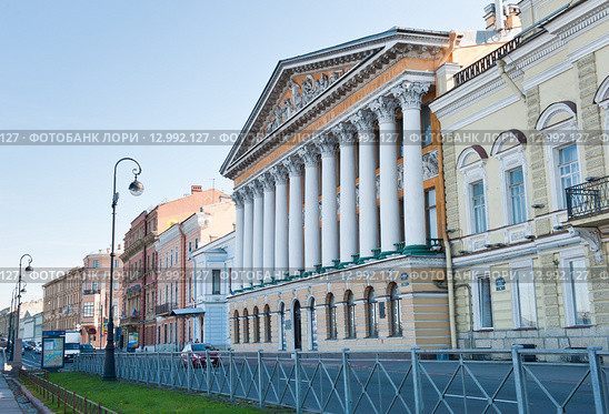 Особняк Румянцева. Английская набережная. Санкт-Петербург (2015 год). Редакционное фото, фотограф E. O. / Фотобанк Лори