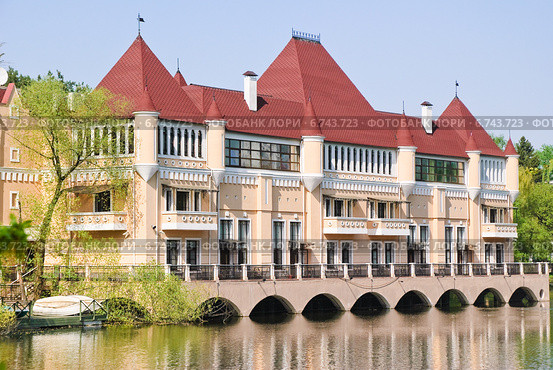 Особняк Якубова Якума Мелик Садых-оглы на ВДНХ (2010 год). Редакционное фото, фотограф Алёшина Оксана / Фотобанк Лори
