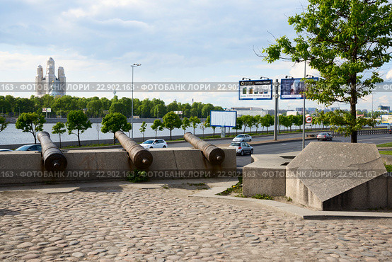 Памятный знак «Крепость Ниеншанц». Санкт-Петербург, (2016 год). Редакционное фото, фотограф Александр Щепин / Фотобанк Лори