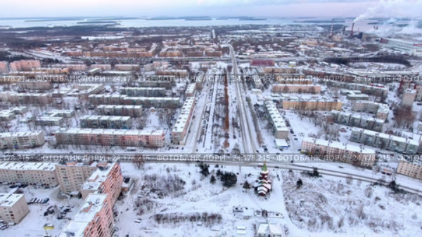 Панорама города Сегежи, республика Карелия. Зимнее время года (2016 год). Стоковое видео, видеограф Кекяляйнен Андрей / Фотобанк Лори