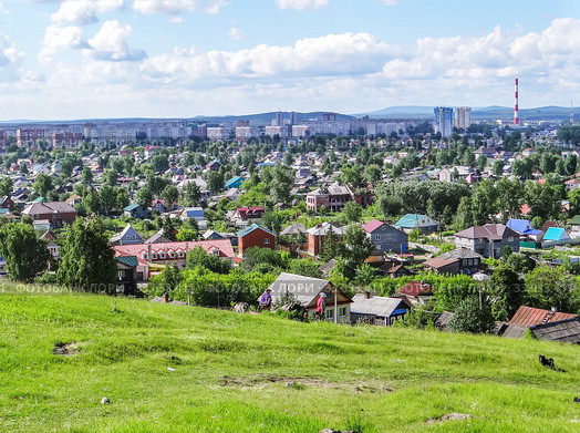 Панорама Нижнего Тагила. Вид с Лисьей горы. Свердловская область (2014 год). Стоковое фото, фотограф Сергей Афанасьев / Фотобанк Лори