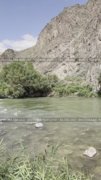 Panorama of the mountain river in the canyon. Стоковое видео, видеограф Ярославский Максим / Фотобанк Лори