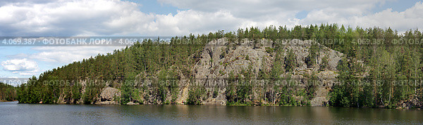 Панорама скал озера Ястребиного (2007 год). Редакционное фото, фотограф Max Toporsky / Фотобанк Лори