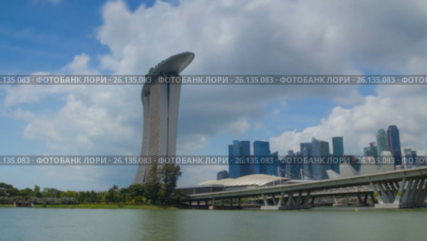 Panoramic  day motion timelapse - Singapore Marina Bay and Gardens. Стоковое видео, видеограф Кирилл Трифонов / Фотобанк Лори