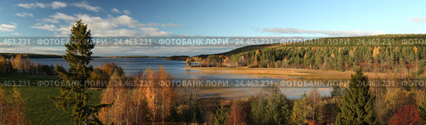 Панорамный вид на бухту Онежского озера осенью. Стоковое фото, фотограф Самохвалов Артем / Фотобанк Лори