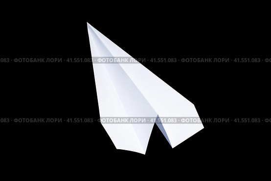 Paper airplane on a black background. paper symbol of the message. Стоковое фото, фотограф Леонид Еремейчук / Фотобанк Лори