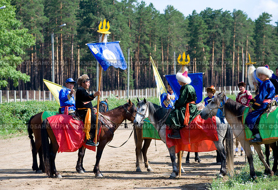 Парад участников (2010 год). Редакционное фото, фотограф Александр Подшивалов / Фотобанк Лори