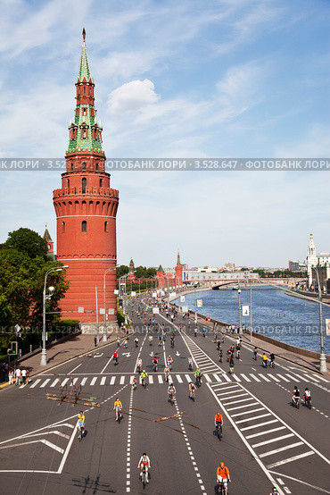 Парад велосипедистов в Москве 20 мая 2012г. Редакционное фото, фотограф Наталья Волкова / Фотобанк Лори