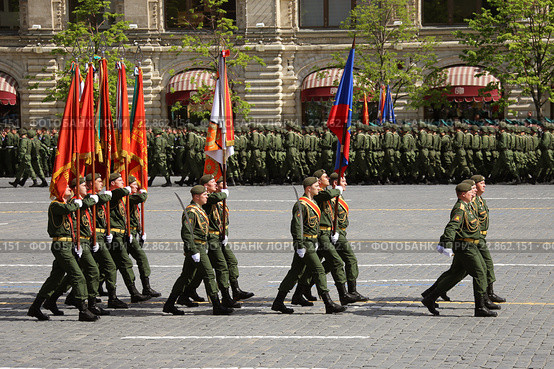Парадный расчет военной академии РВСН имени Петра Великого на репетиции парада в честь Дня Победы в Москве, 2016. Редакционное фото, фотограф Алексей Гусев / Фотобанк Лори