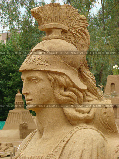 Песчаная фигура Афины (2009 год). Редакционное фото, фотограф Александр Висляев / Фотобанк Лори