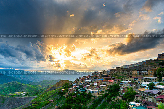 Picturesque sunset sky over the mountain village of Chokh. Caucasus. Стоковое фото, фотограф Константин Лабунский / Фотобанк Лори