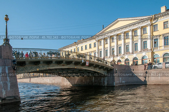 По рекам и каналам Санкт-Петербурга. Река Мойка. Мало-Конюшенный мост (2009 год). Стоковое фото, фотограф Александр Алексеев / Фотобанк Лори