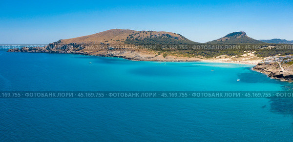Побережье Майорки около пляжа Кала-Мескида. Стоковое фото, фотограф Александр Салук / Фотобанк Лори