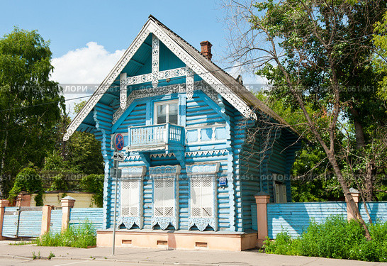 Погодинская изба. Погодинская улица, 12 А. Москва. Россия (2017 год). Редакционное фото, фотограф E. O. / Фотобанк Лори