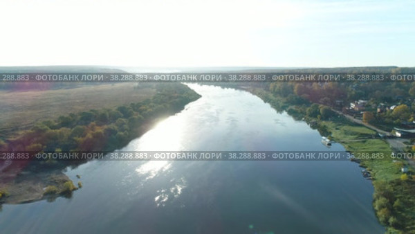 Полёт на коптере над Тарусой и Окой (2022 год). Редакционное видео, видеограф Евгений Ковалев / Фотобанк Лори