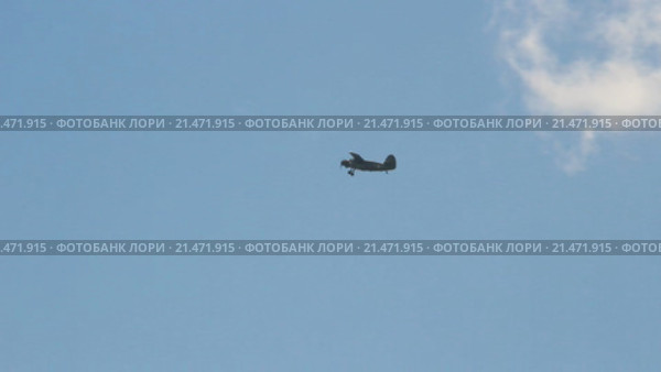 Полет самолета Ан - 2 (2016 год). Редакционное видео, видеограф Mikhail Erguine / Фотобанк Лори