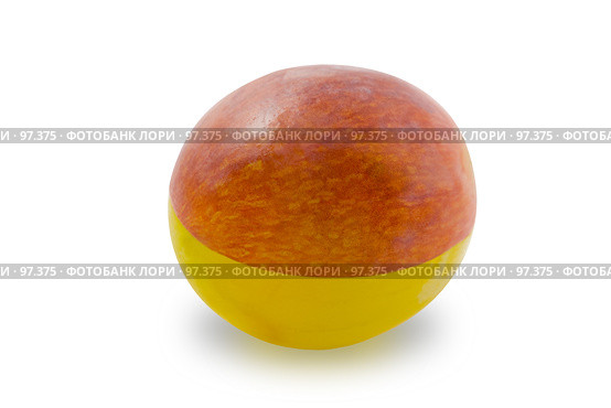 Политкорректная виноградина - The grape isolated macro (clipping path) Стоковое фото, фотограф Алексей Судариков / Фотобанк Лори
