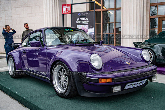 Porsche. Редакционное фото, фотограф Сергей Чупахин / Фотобанк Лори