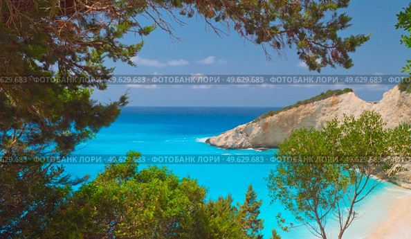 Porto Katsiki beach at Lefkada island in Greece. Стоковое фото, агентство Ingram Publishing / Фотобанк Лори